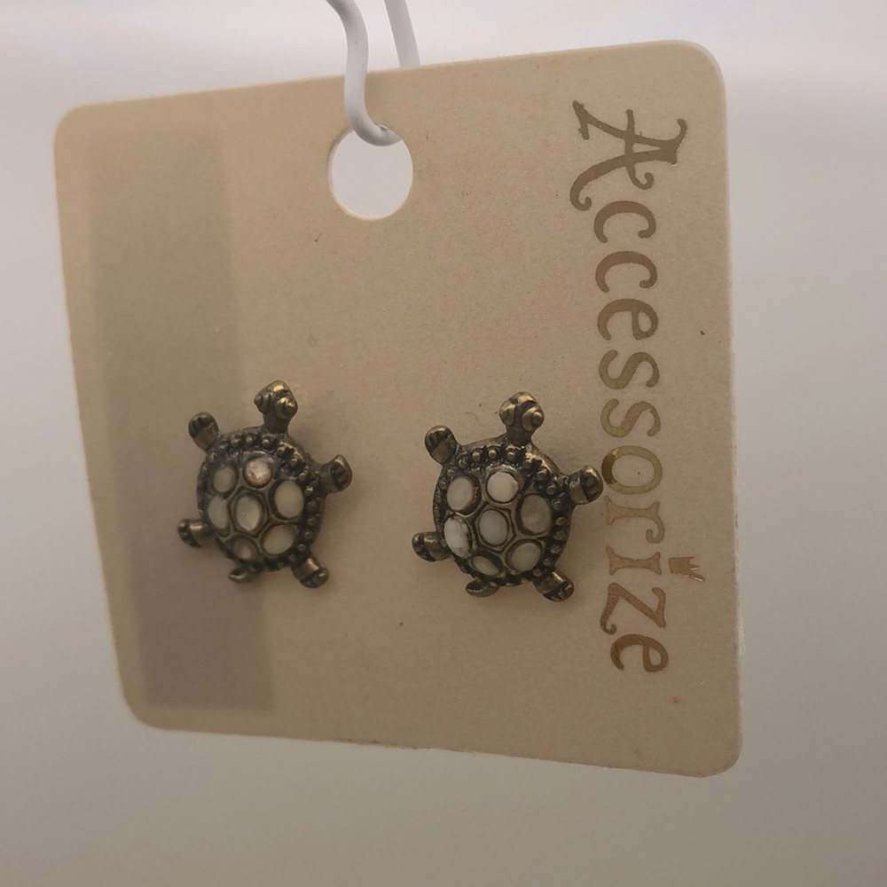 Turtle earrings